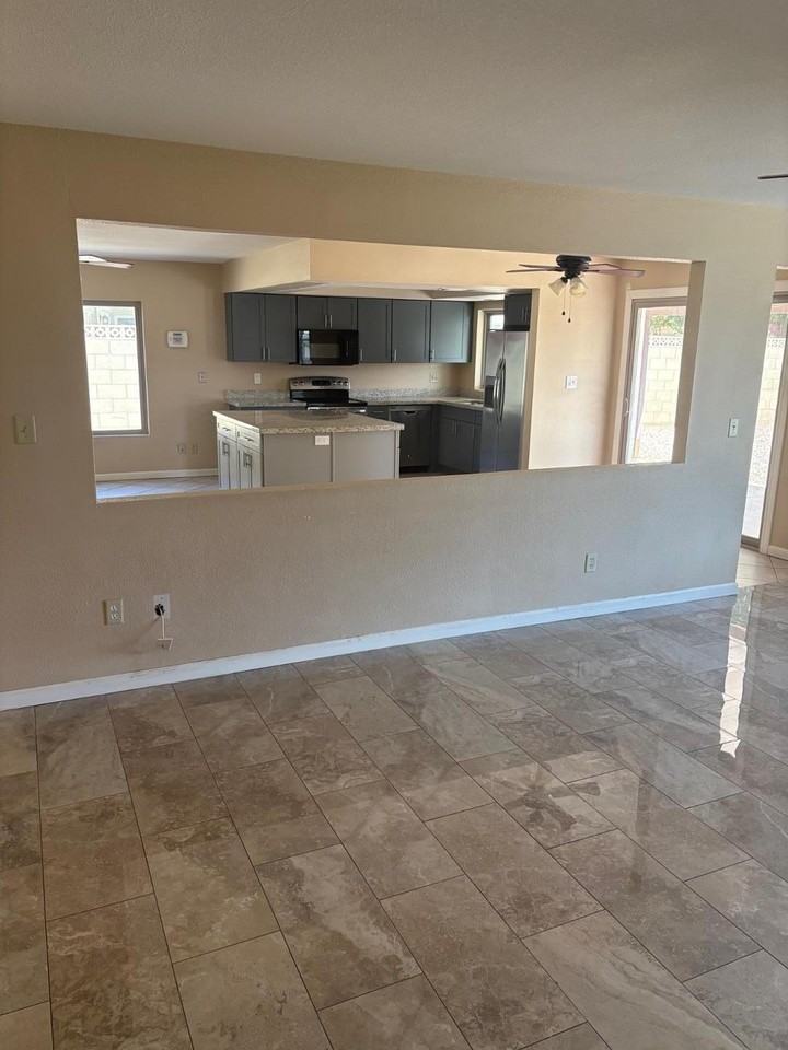 4919 W Ironwood Dr - Photo 4 of 8