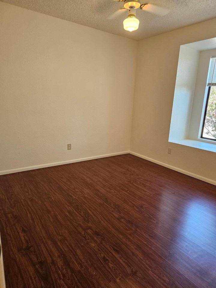 4900 Loma Loop - Photo 7 of 11