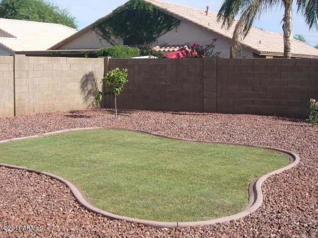 12471 W Holly St - Photo 4 of 45