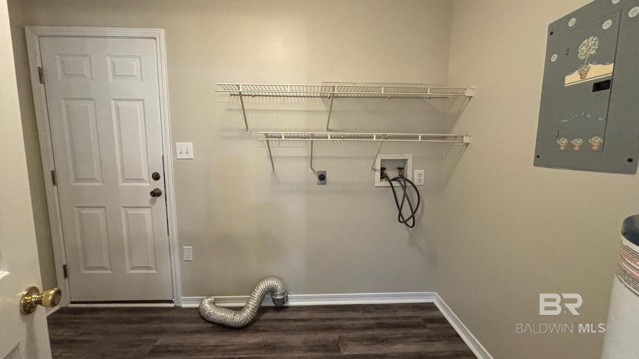 18950 Dalewood Cir - Photo 6 of 18