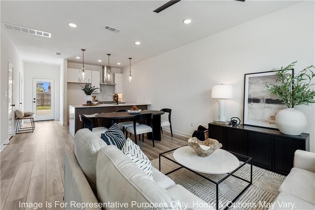 1207 Dorothy Ln - Photo 4 of 15