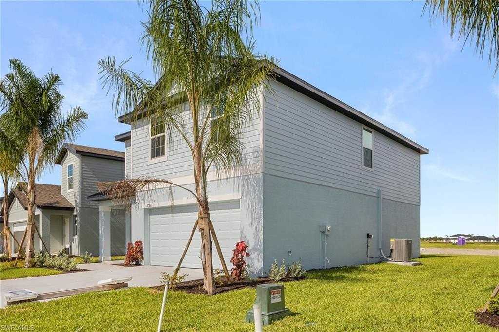 17392 Monte Isola Way - Photo 3 of 38