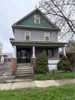 featured image of 1616 Walnut Ave