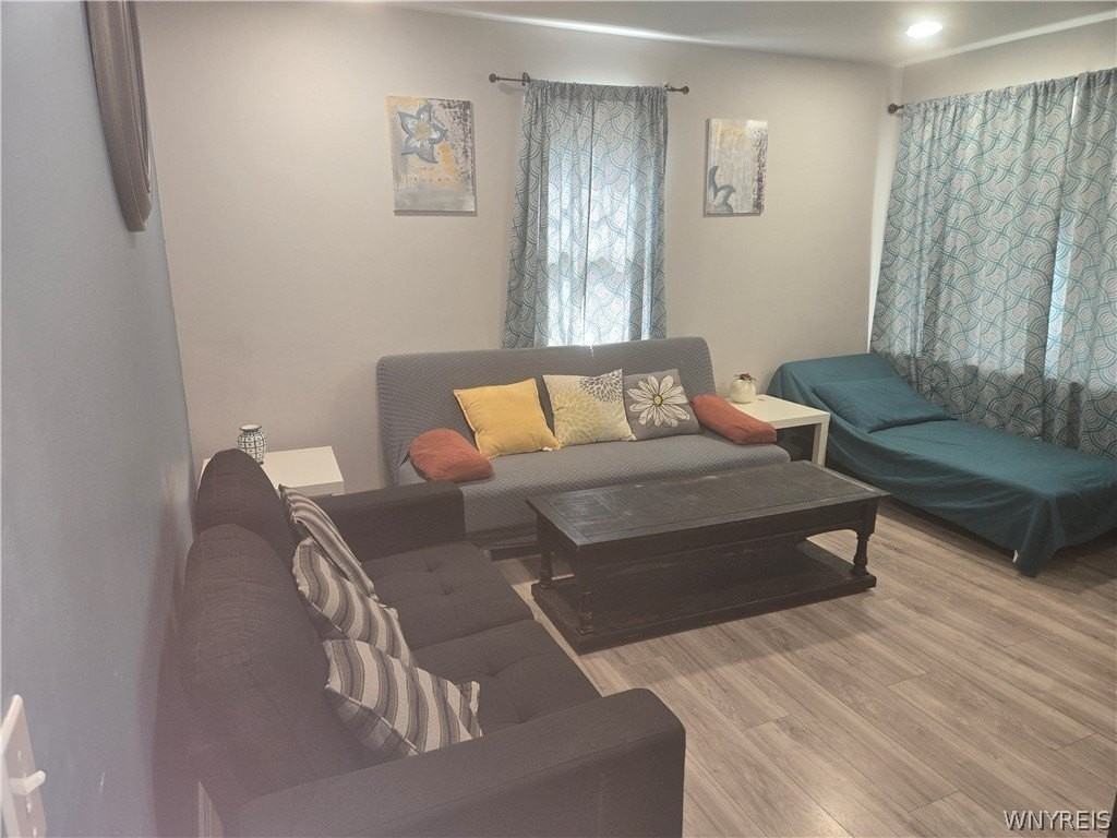 1001 17th St - Photo 3 of 10