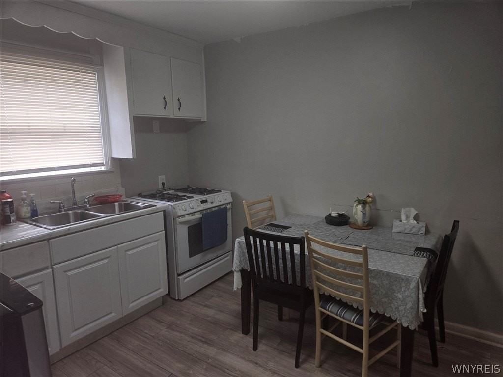 1001 17th St - Photo 5 of 10