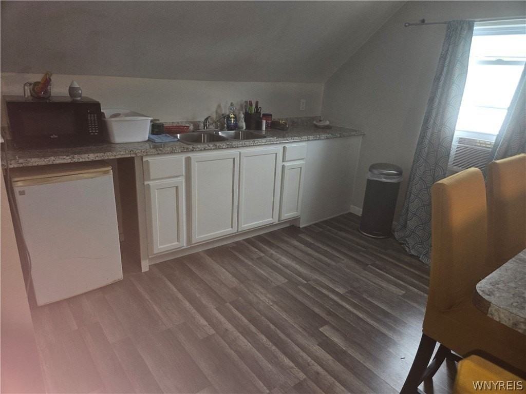 1001 17th St - Photo 6 of 10