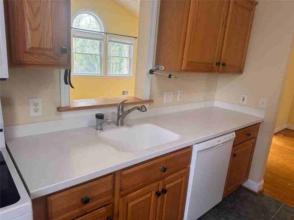 74 S Main St - Photo 6 of 7