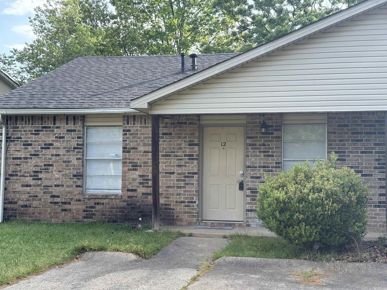 12 Southland Ct - Photo 2 of 10