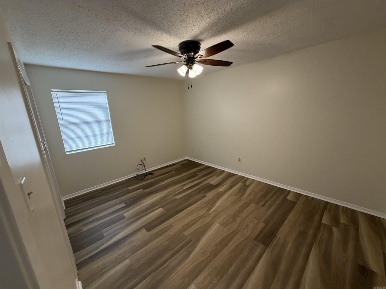 12 Southland Ct - Photo 5 of 10