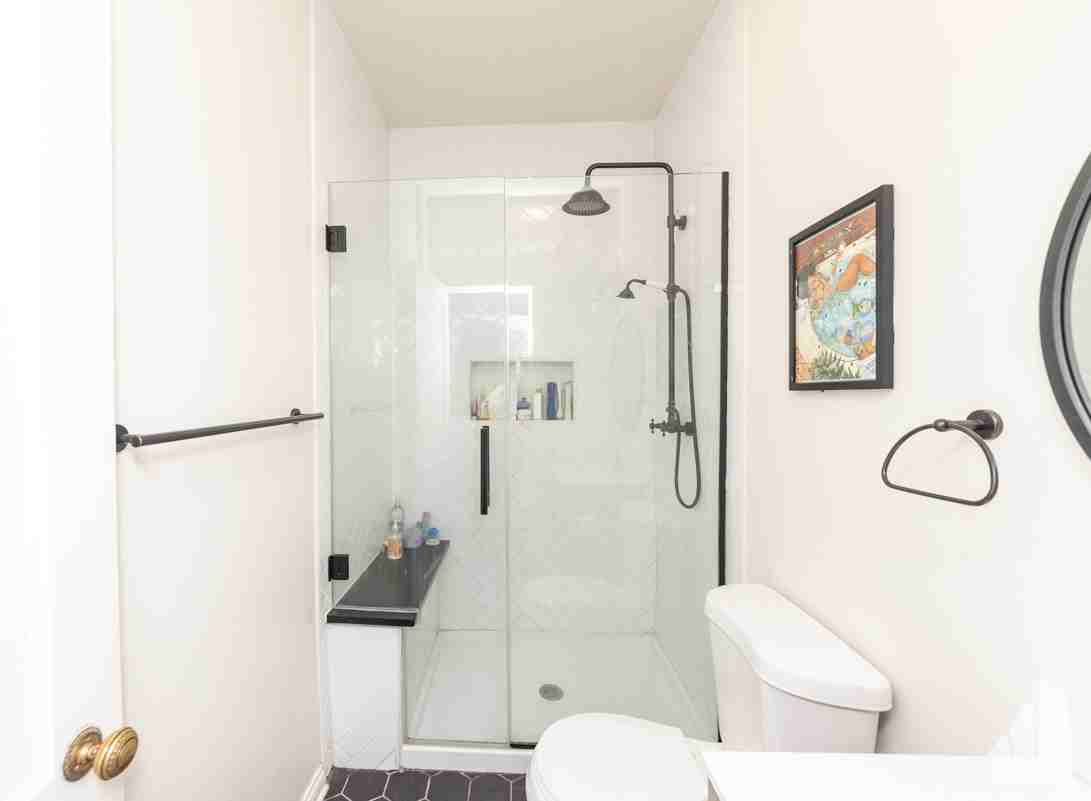 842 W Waveland Ave #2 - Photo 6 of 25