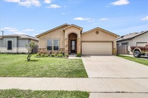 featured image of 7617 Diamond Dr