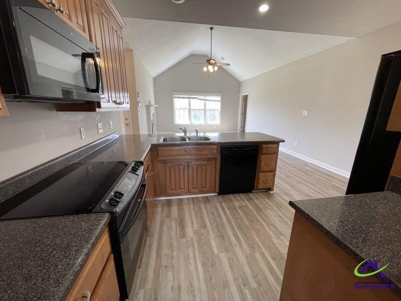 114 Cedarland Dr - Photo 4 of 15