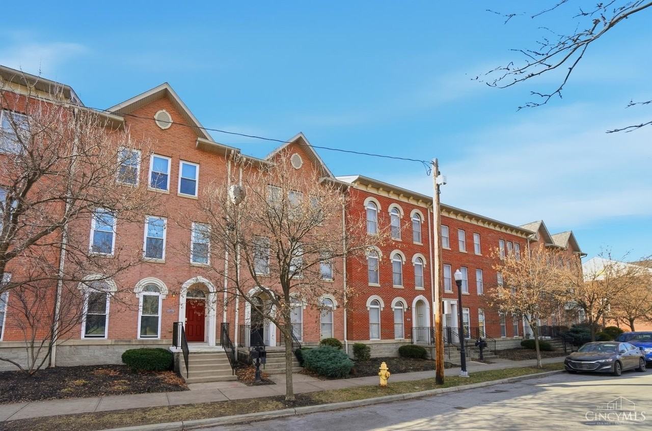 1113 Cutter St - Photo 3 of 38