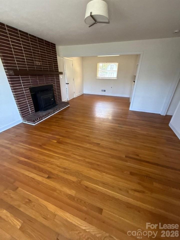 104 Stowe Rd - Photo 3 of 15