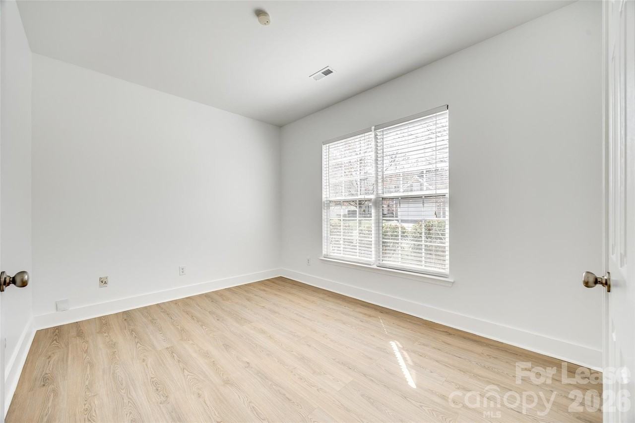 3725 Planters Watch Dr - Photo 5 of 48