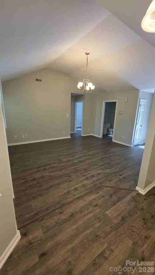 2633 Daffodil Dr - Photo 3 of 10