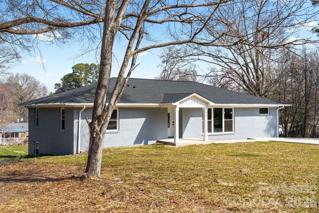 612 Westway Dr - Photo 2 of 33