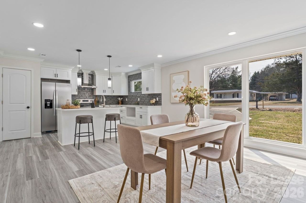 612 Westway Dr - Photo 5 of 33