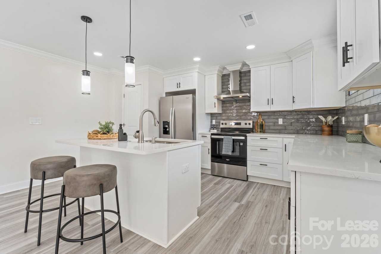 612 Westway Dr - Photo 6 of 33