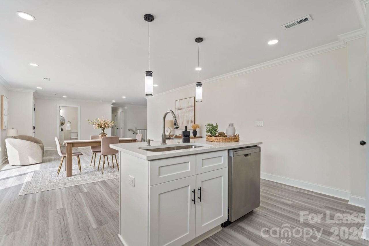 612 Westway Dr - Photo 7 of 33