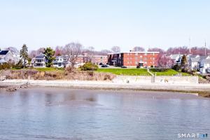 featured image of 185 Melba St #305