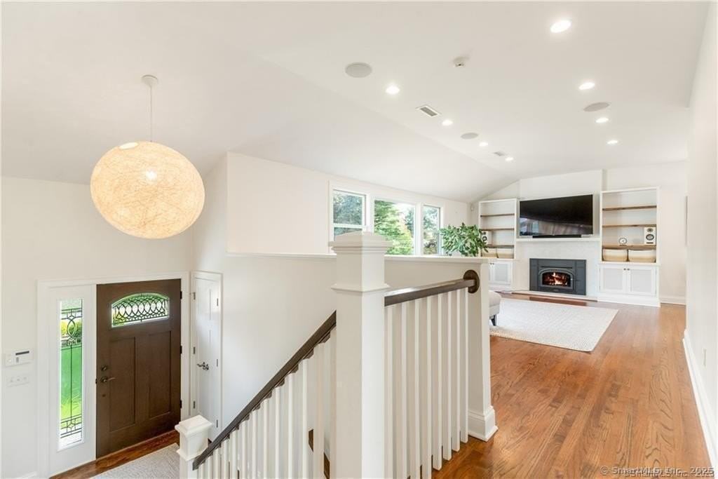 7 Nappa Dr - Photo 4 of 28