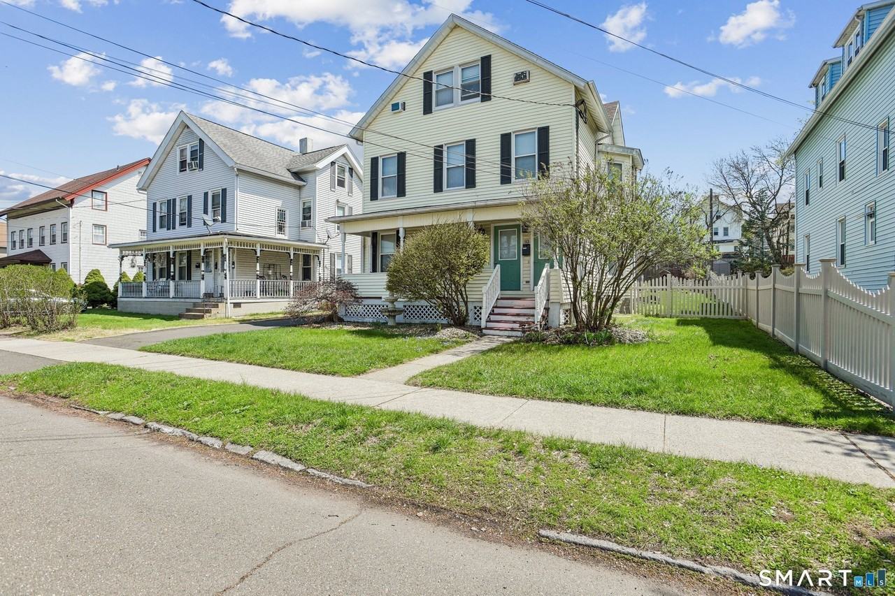 91 N Orchard St - Photo 2 of 16