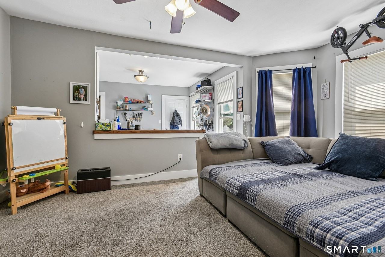 91 N Orchard St - Photo 6 of 16