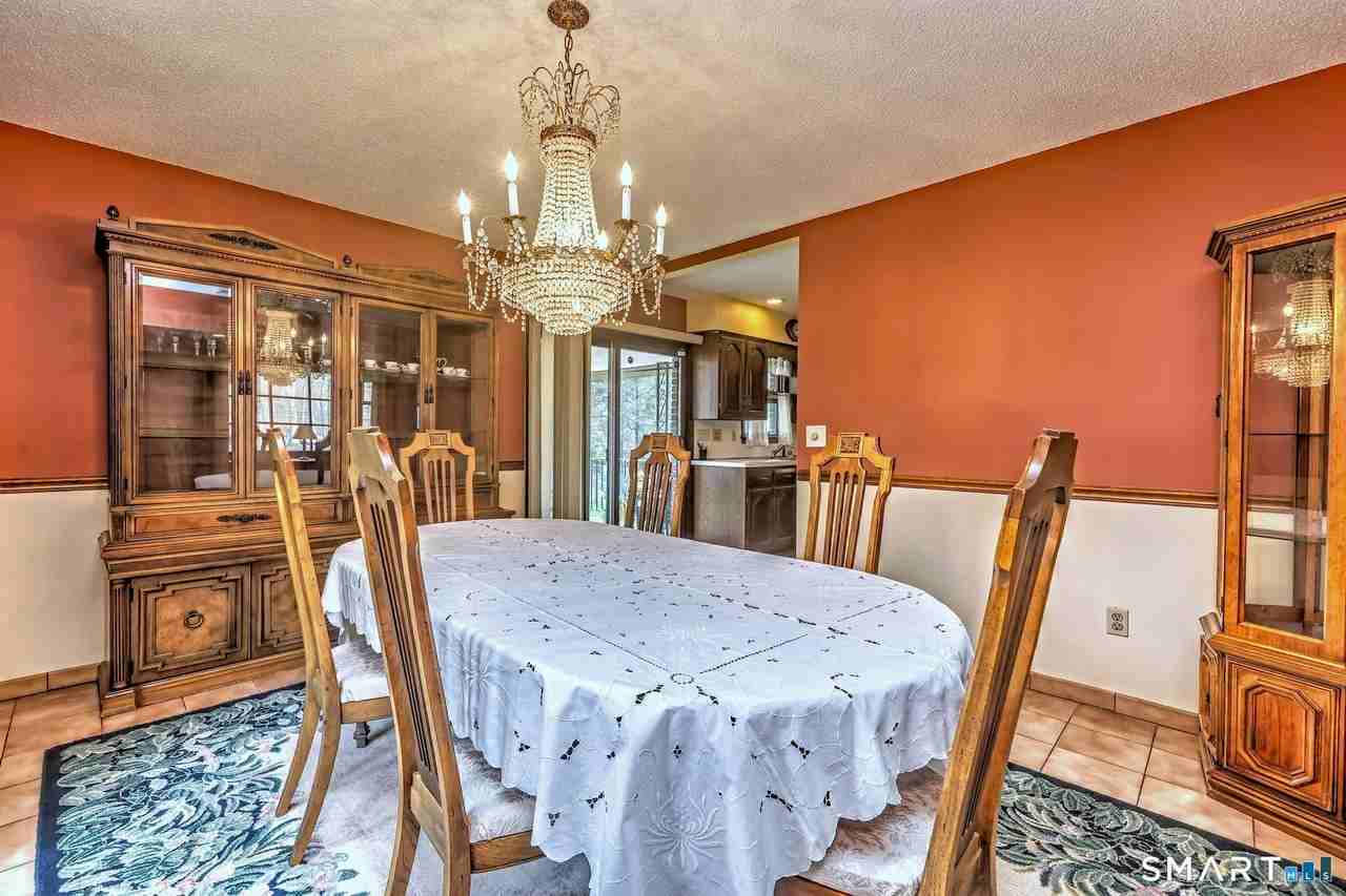 4565 Madison Ave - Photo 6 of 30