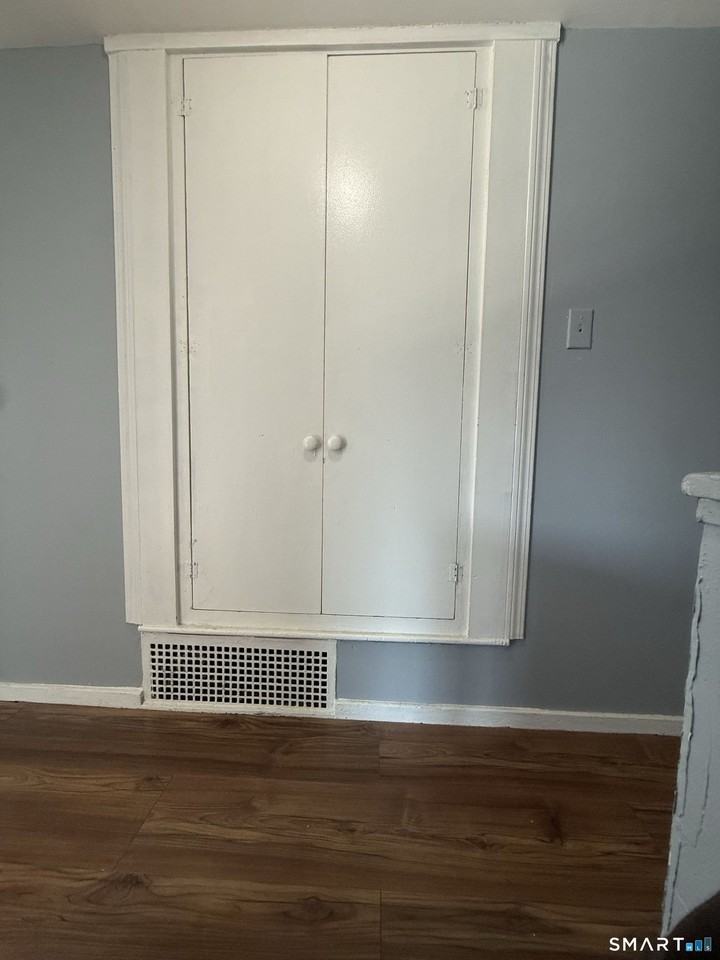 33 Cannon Rd - Photo 5 of 9