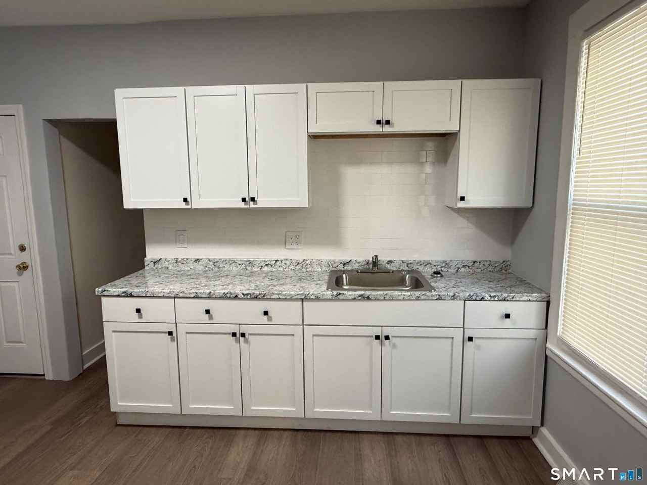 51 Gilbert St #1stFL - Photo 3 of 8