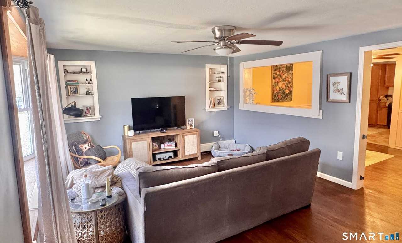 110 Lake Rd #A - Photo 6 of 13