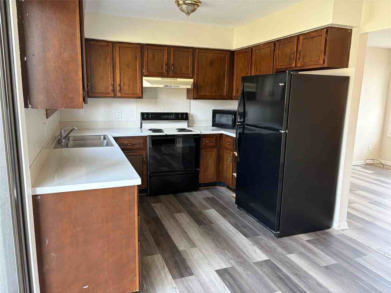 3705 Urbandale Ave - Photo 5 of 19