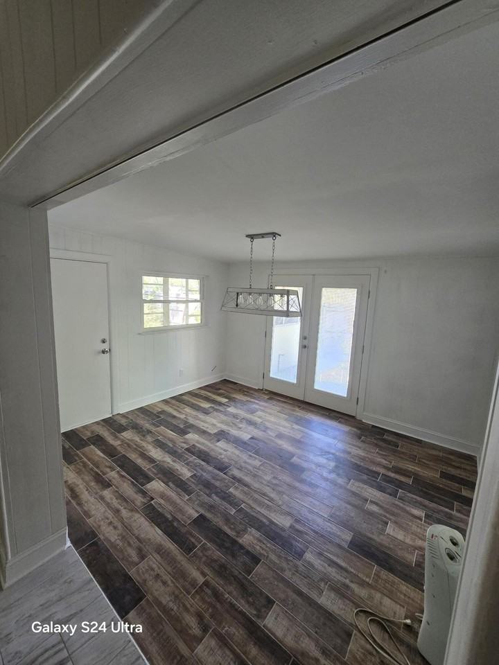 48 Ferry Rd Ne - Photo 7 of 13