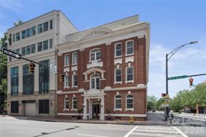 featured image of 229 N Church St