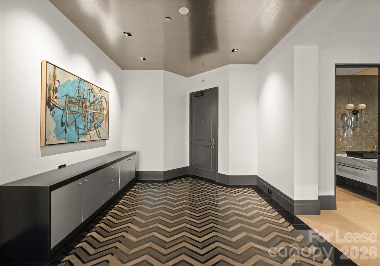 229 N Church St - Photo 2 of 32