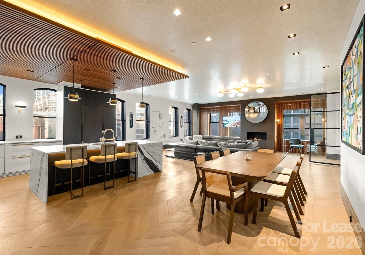 229 N Church St - Photo 3 of 32