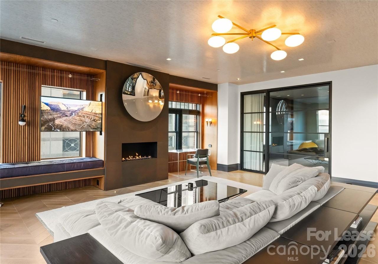 229 N Church St - Photo 7 of 32