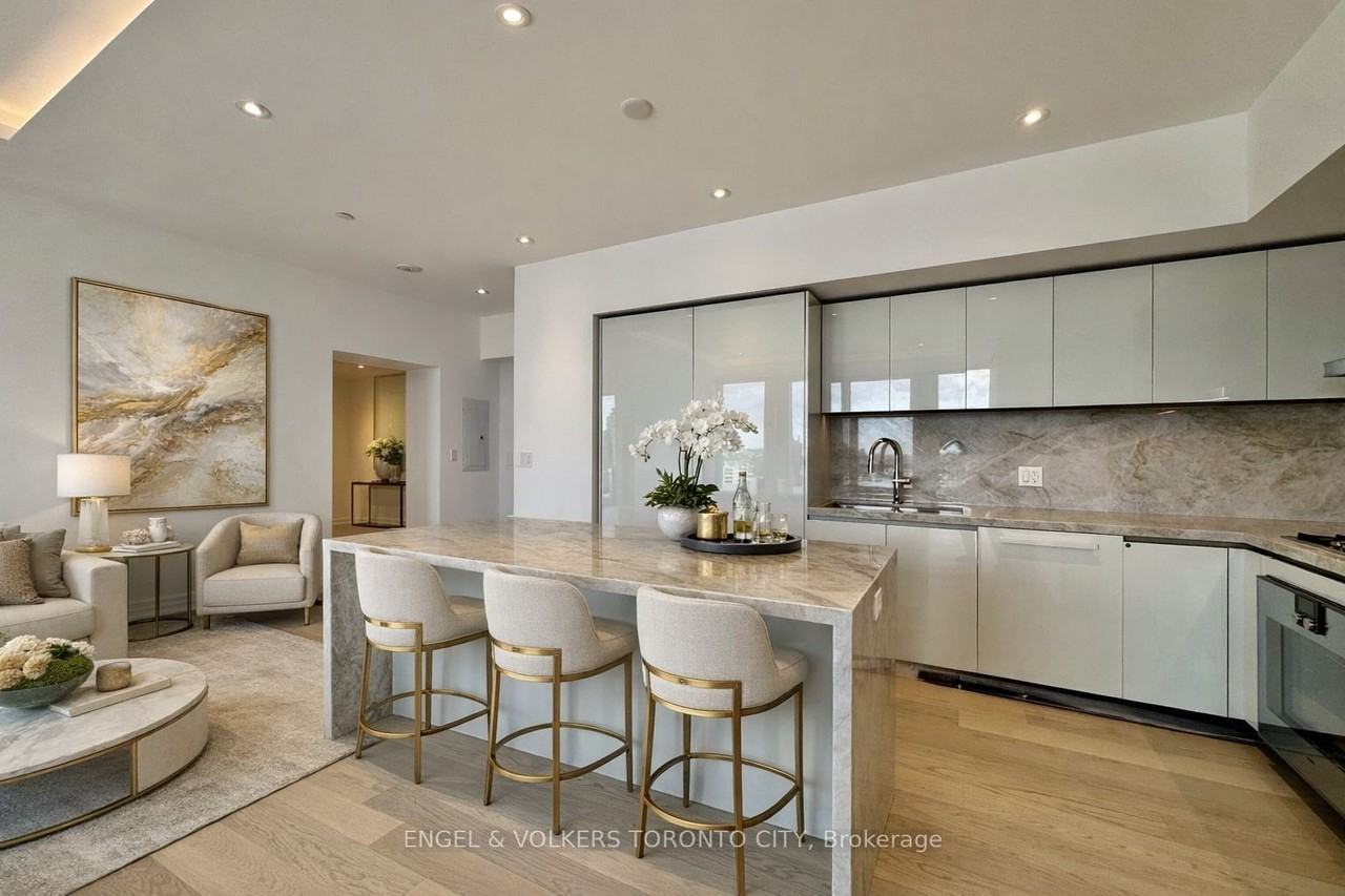 1315 Residential Building - Photo 5 of 30