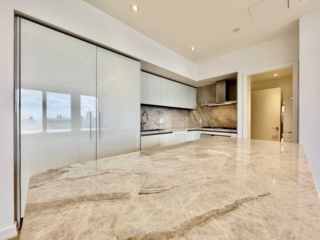 1315 Residential Building - Photo 7 of 30