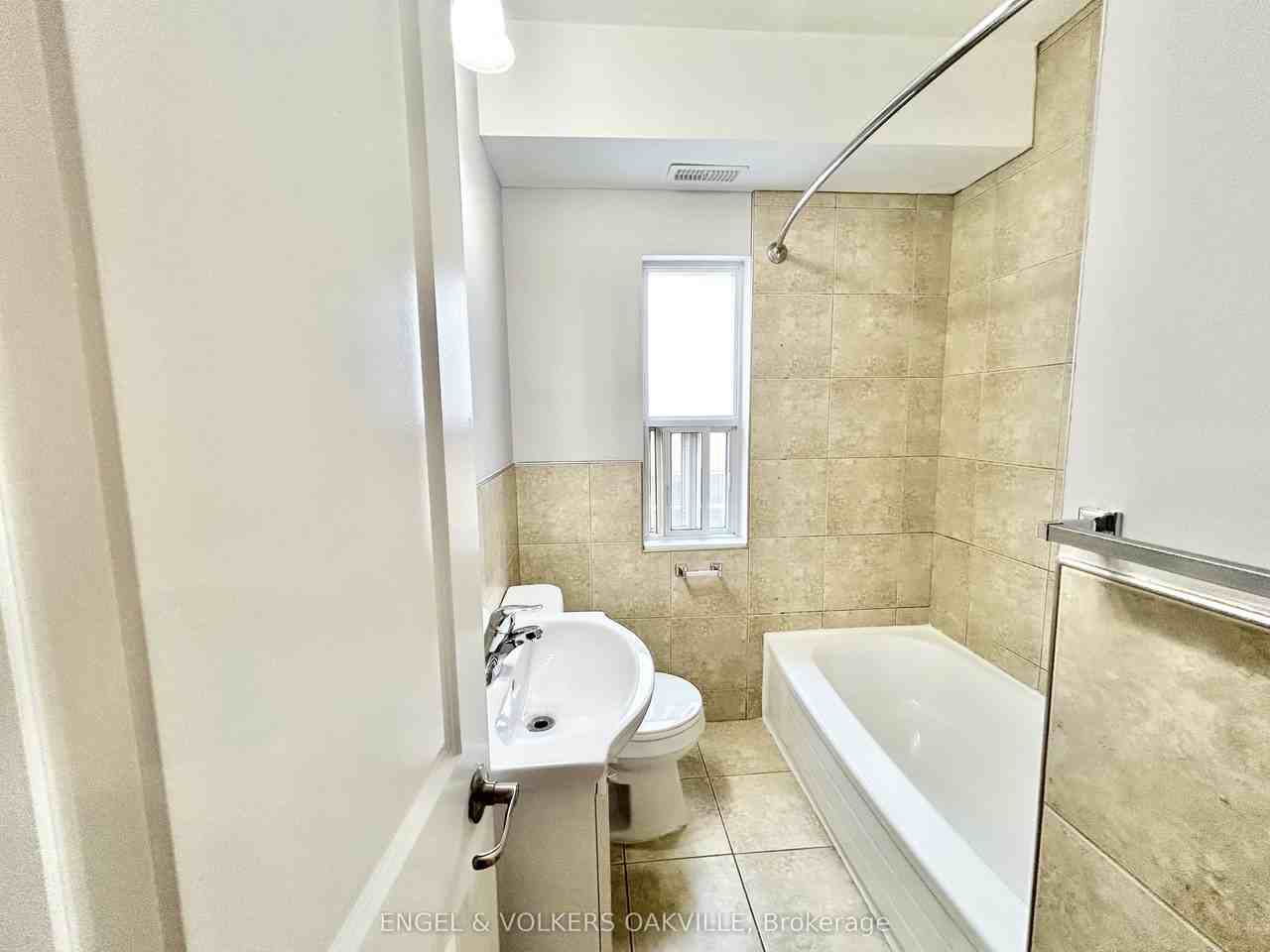 80 Twenty Fifth Street 7 - Photo 7 of 8