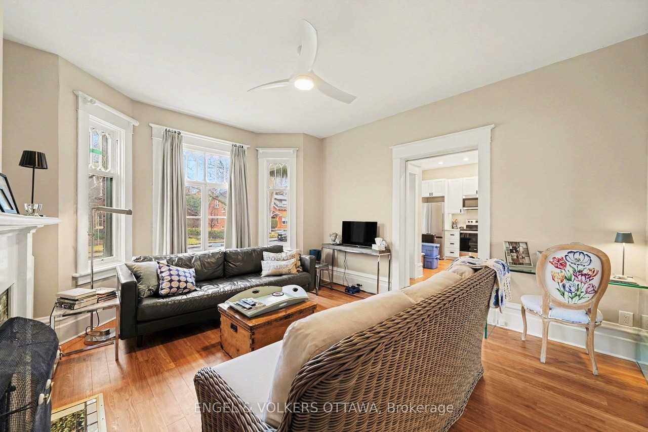 91 Powell Ave - Photo 5 of 22