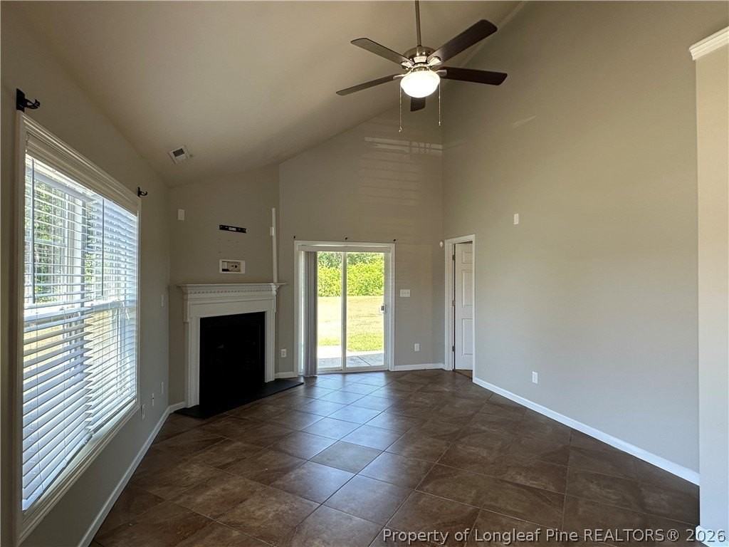 240 Collinwood Dr - Photo 2 of 23