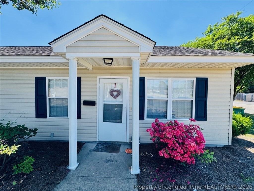 502 E 19th St - Photo 2 of 5