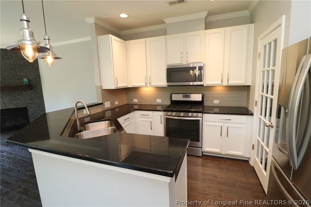 689 Wickham Ridge Rd - Photo 4 of 37