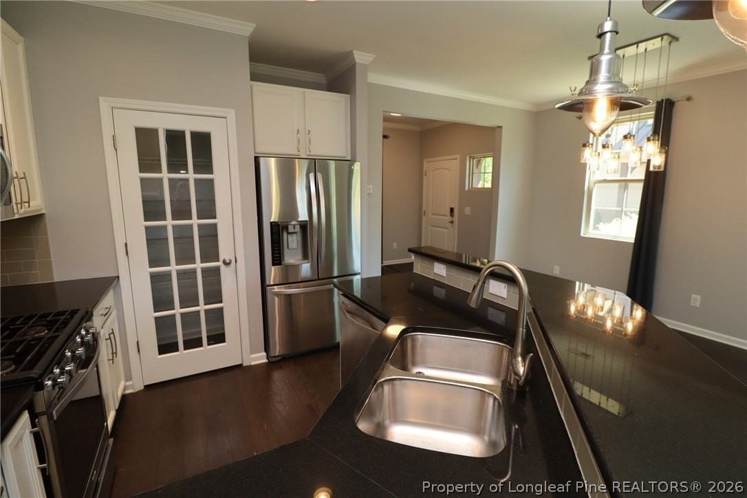 689 Wickham Ridge Rd - Photo 5 of 37