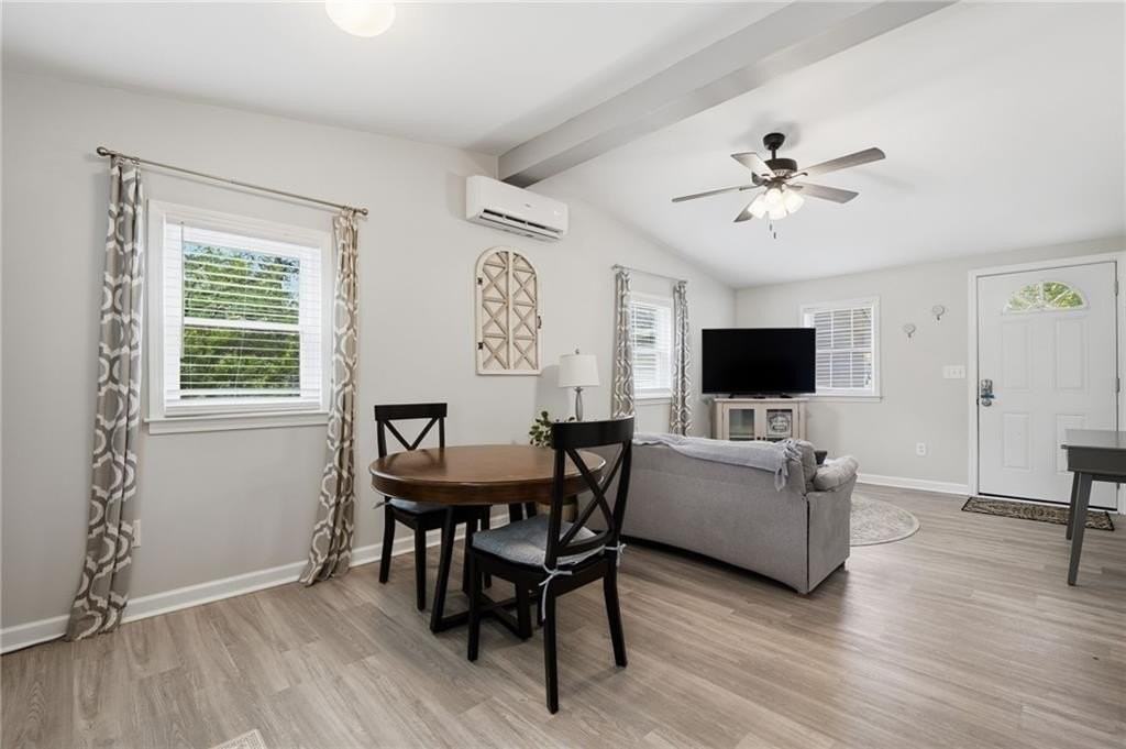 1817 Hardman Ln - Photo 4 of 18