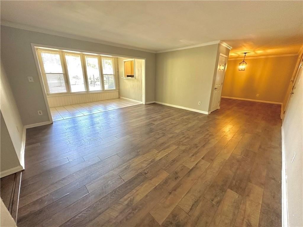 346 Carpenter Dr #4 - Photo 5 of 13