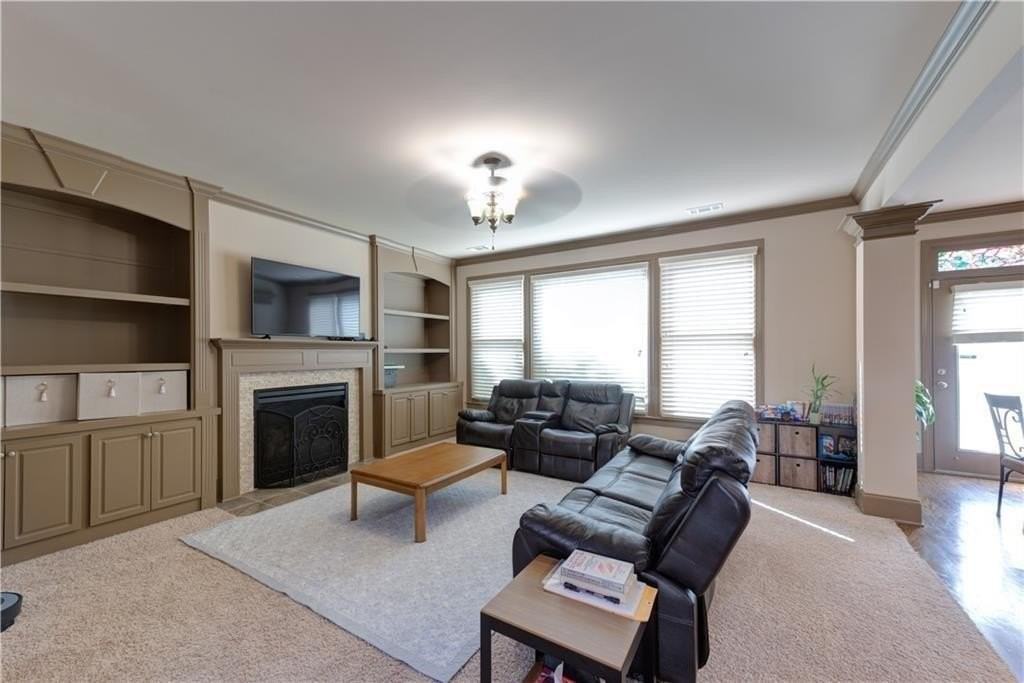 5230 Habersham Hills Dr - Photo 4 of 18