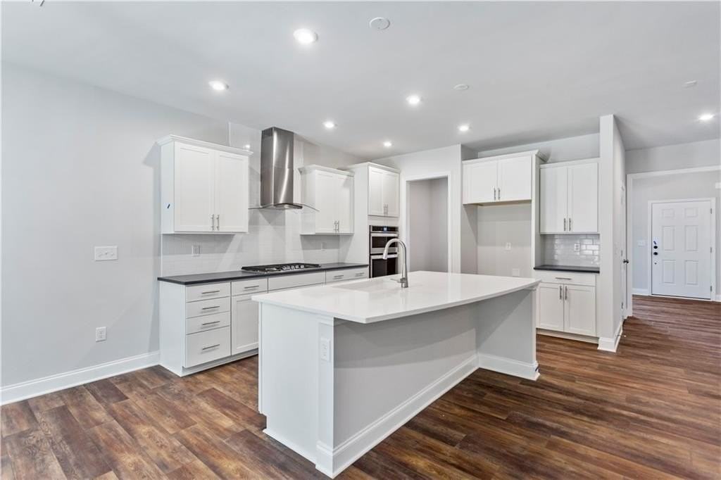 425 Greyfield Dr - Photo 5 of 22